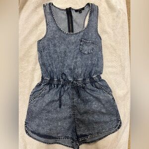 Chambray Denim ToxK3 romper - size small